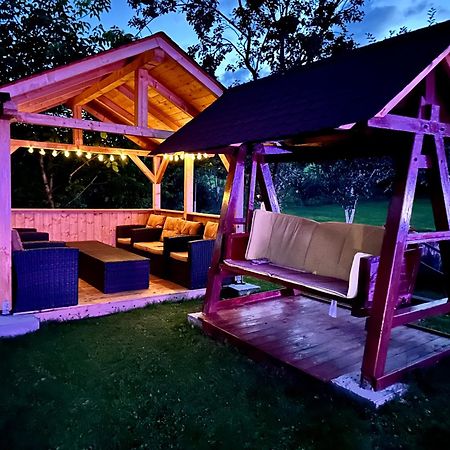 Pensiunea Casa Eden Mărişel エクステリア 写真