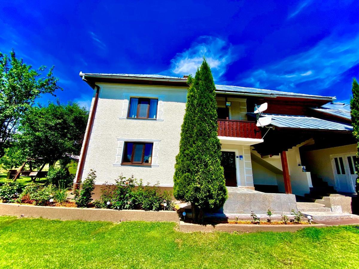 Pensiunea Casa Eden Mărişel エクステリア 写真